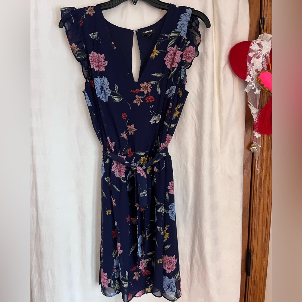 Express Floral Dress Size M